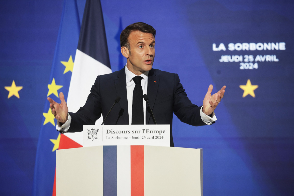 , Majorité numérique à 15 ans en Europe : qu’impliquerait cette mesure voulue par Emmanuel Macron