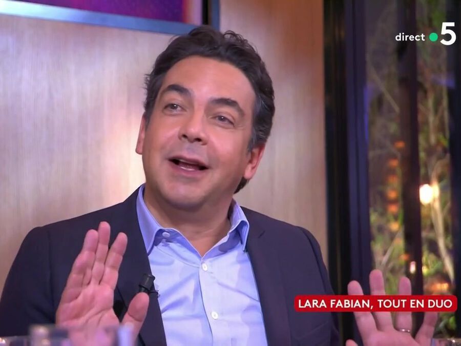 , “Ça s’appelle un lapsus”, Patrick Cohen se confond en
excuses apr …