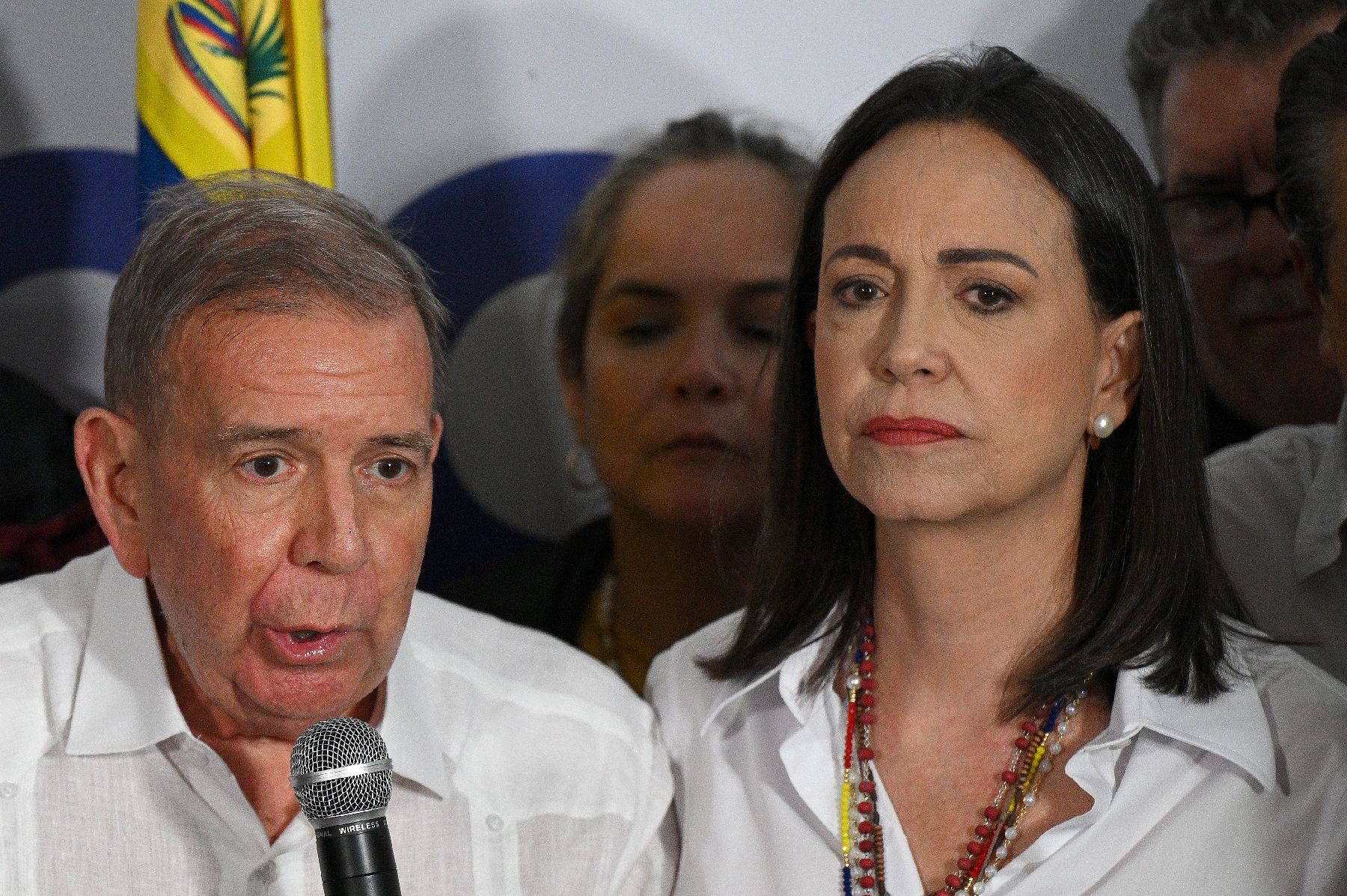 La cheffe de file de l'opposition vénézuélienne Maria Corina Machado et le candidat de l'opposition à l'élection présidentielle Edmundo Gonzalez Urrutia, le 29 juillet 2024 à Caracas