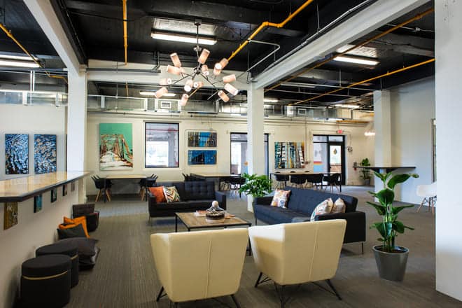 , Une image virale montre Caitlin Clark en compagnie d’une « élite » au milieu d’un début de saison record en WNBA