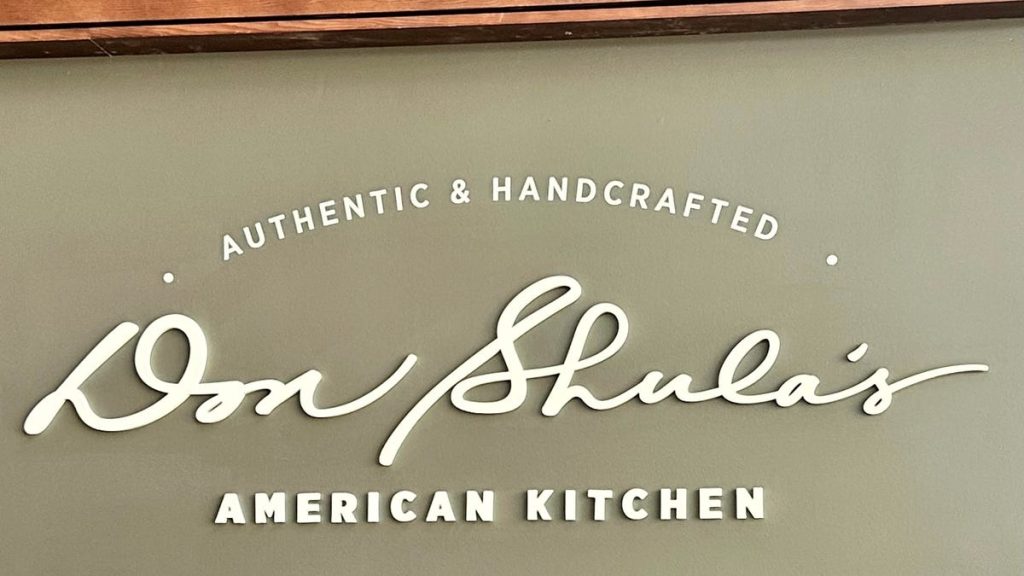 , Fermeture de la cuisine américaine de Don Shula au Hall of Fame Village