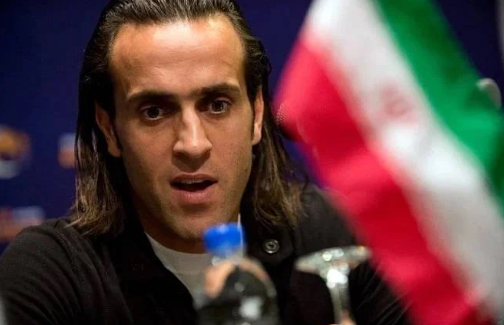 , « Continuez À Les Frapper » : L’ancien Prodige Du Football Iranien Ali Karimi Défie Le Régime Et Soutient Israël