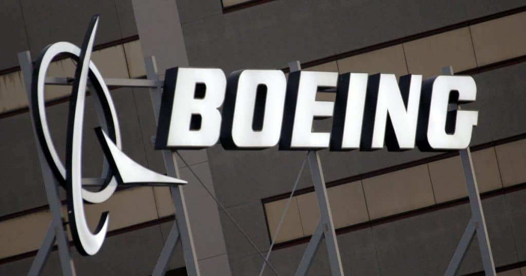 , Le responsable des activités de défense et spatiales de Boeing est absent alors que l’entreprise tente de régler des contrats en difficulté