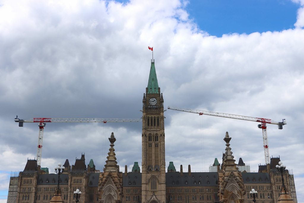 , les dossiers à surveiller en langues officielles