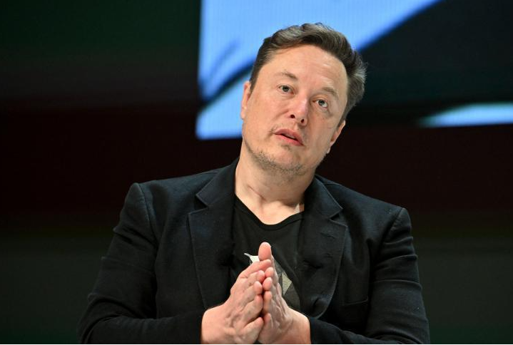 , Soutenant l’ex-président des USA ,Elon Musk récompense chaque jour un signataire de sa pétition avec un chèque d’un million de dollars