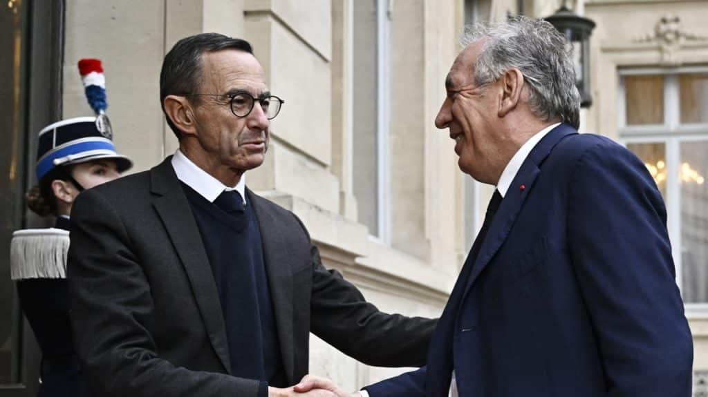 , Nouveau gouvernement : pas de rupture, beaucoup de continuité