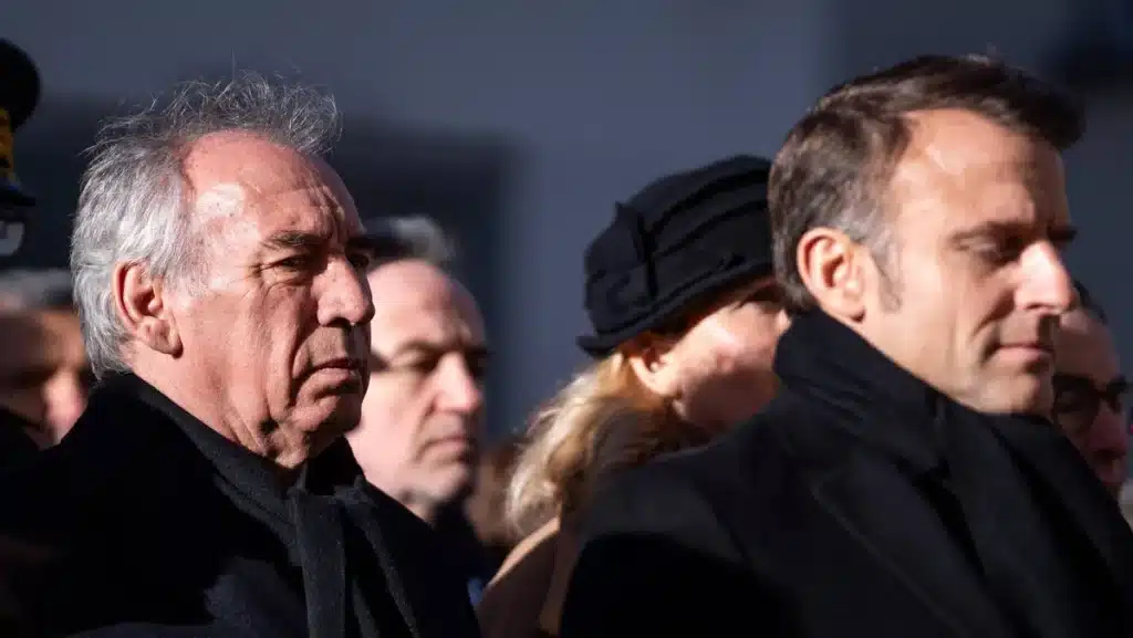 , Macron exclut la dissolution, Delogu en quête de buzz… les indiscrétions politiques