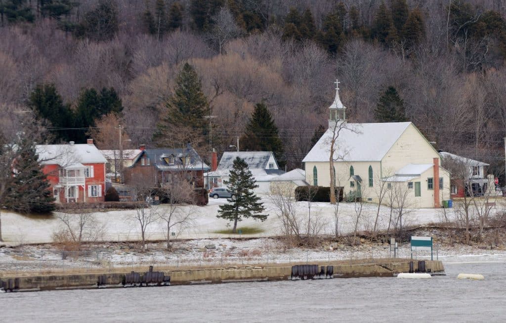 , Les Québécois ont une bonne opinion des élus des petites villes et sont satisfaits des services rendus par la municipalité
