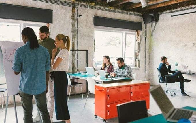 , Pizza Oven gagne un procès, ferme son emplacement du village du Temple de la renommée