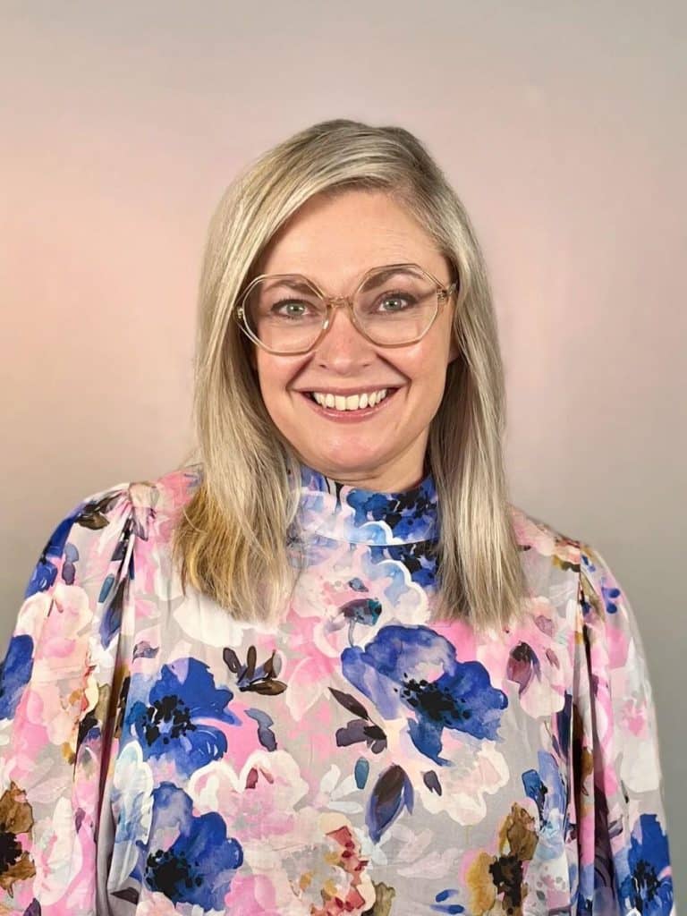 , Susanna Saarenpää, experte – Analyse de réputation et de confiance